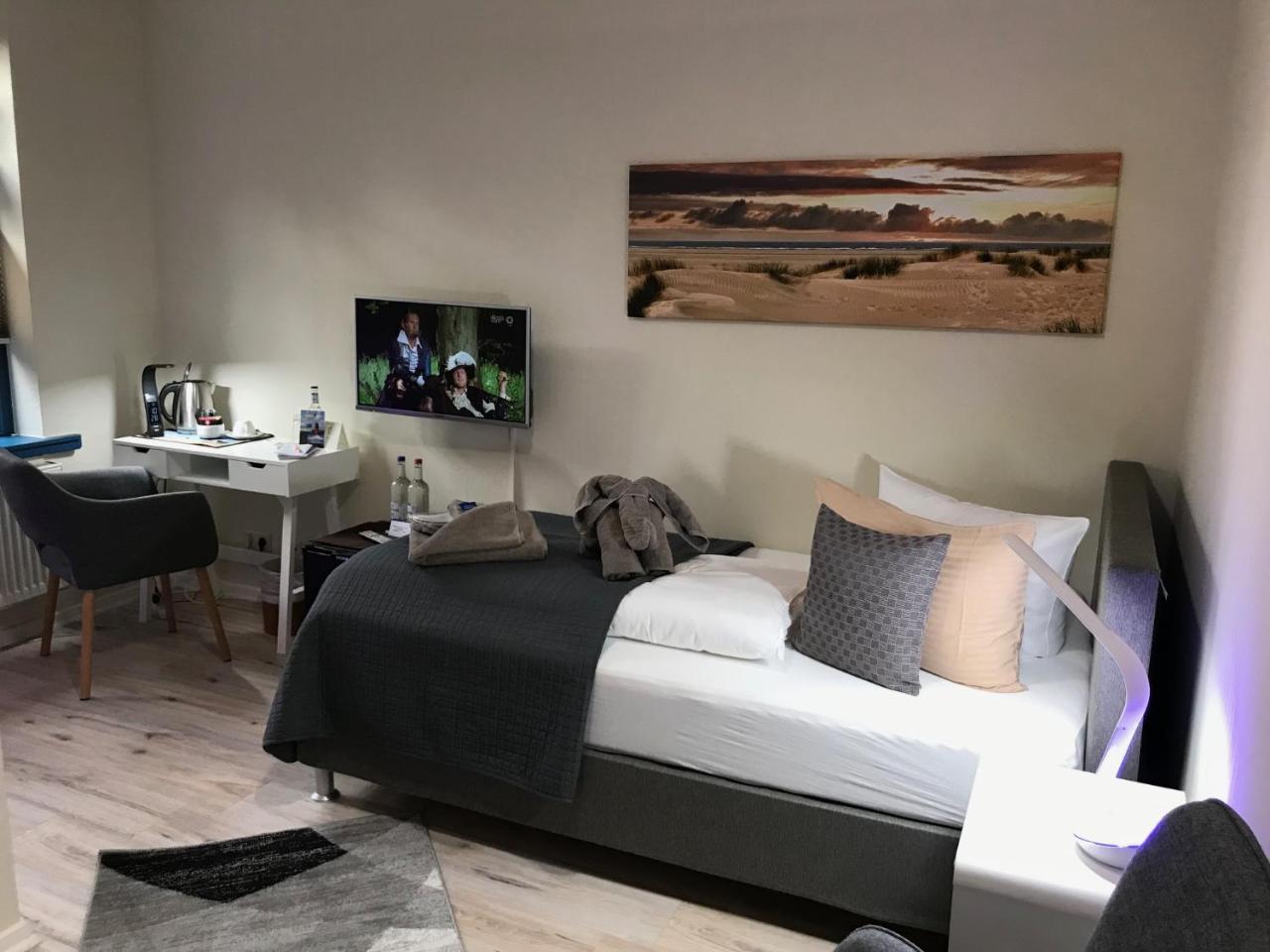 Friesenhof Nieblum - Hotel Garni Екстериор снимка